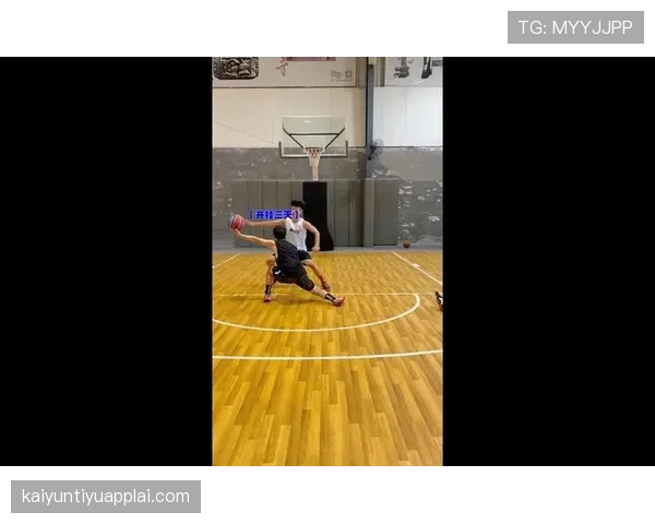 篮球规则深度解析：翻腕违例的判定标准与处罚